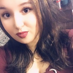 Meet your Posher, Bay